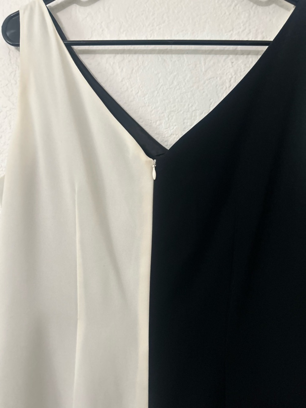Evan Picone Black and White Colorblock Midi Dress - Picture 7 of 8